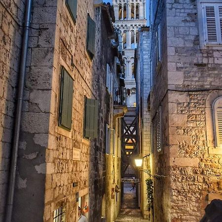 Largo Apartment In The Heart Of Diocletian Palace Split Exterior foto